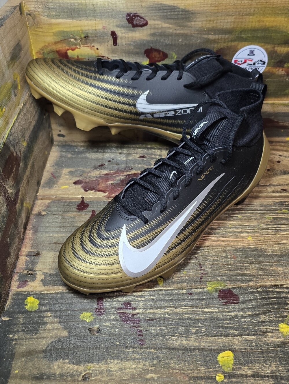 Nike Vapor Pro 1 Football Cleats Black Metallic Gold FB3298-003 size 11 New